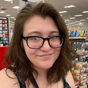 Meet your Posher, Haley mae